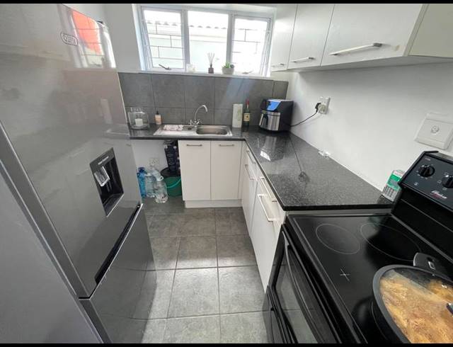 1 BEDROOM PROPERTY TO RENT IN KEMPENVILLE